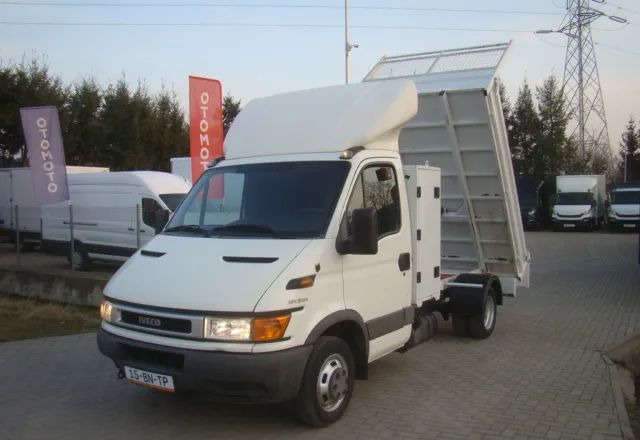 Iveco DAILY 40 C 12 - Furgoneta basculante: foto 1 Iveco DAILY 40 C 12 - Furgoneta basculante: foto 1