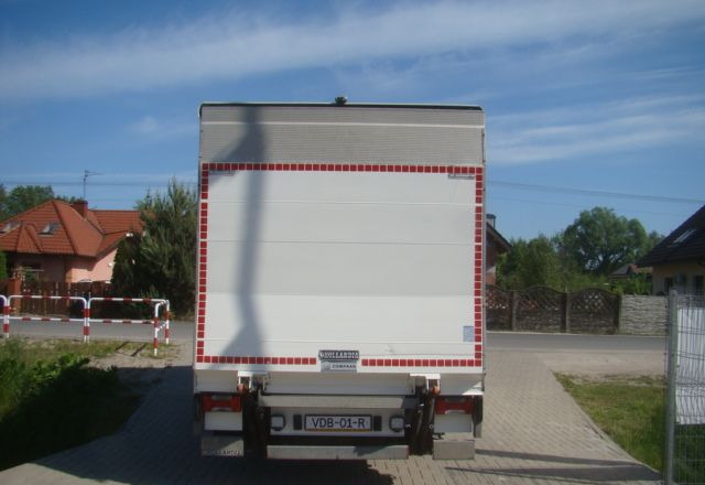 Camión caja cerrada Iveco DAILY 70 C 18 3.0TDI 5.45M WINDA 1000KG: foto 6 Camión caja cerrada Iveco DAILY 70 C 18 3.0TDI 5.45M WINDA 1000KG: foto 6