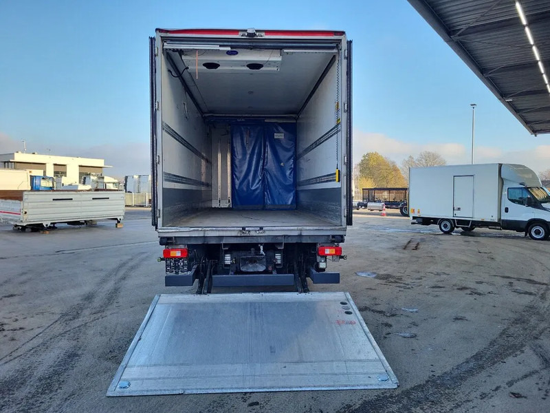 Renault T HIGH 430 - Camión isotérmico: foto 3 Renault T HIGH 430 - Camión isotérmico: foto 3