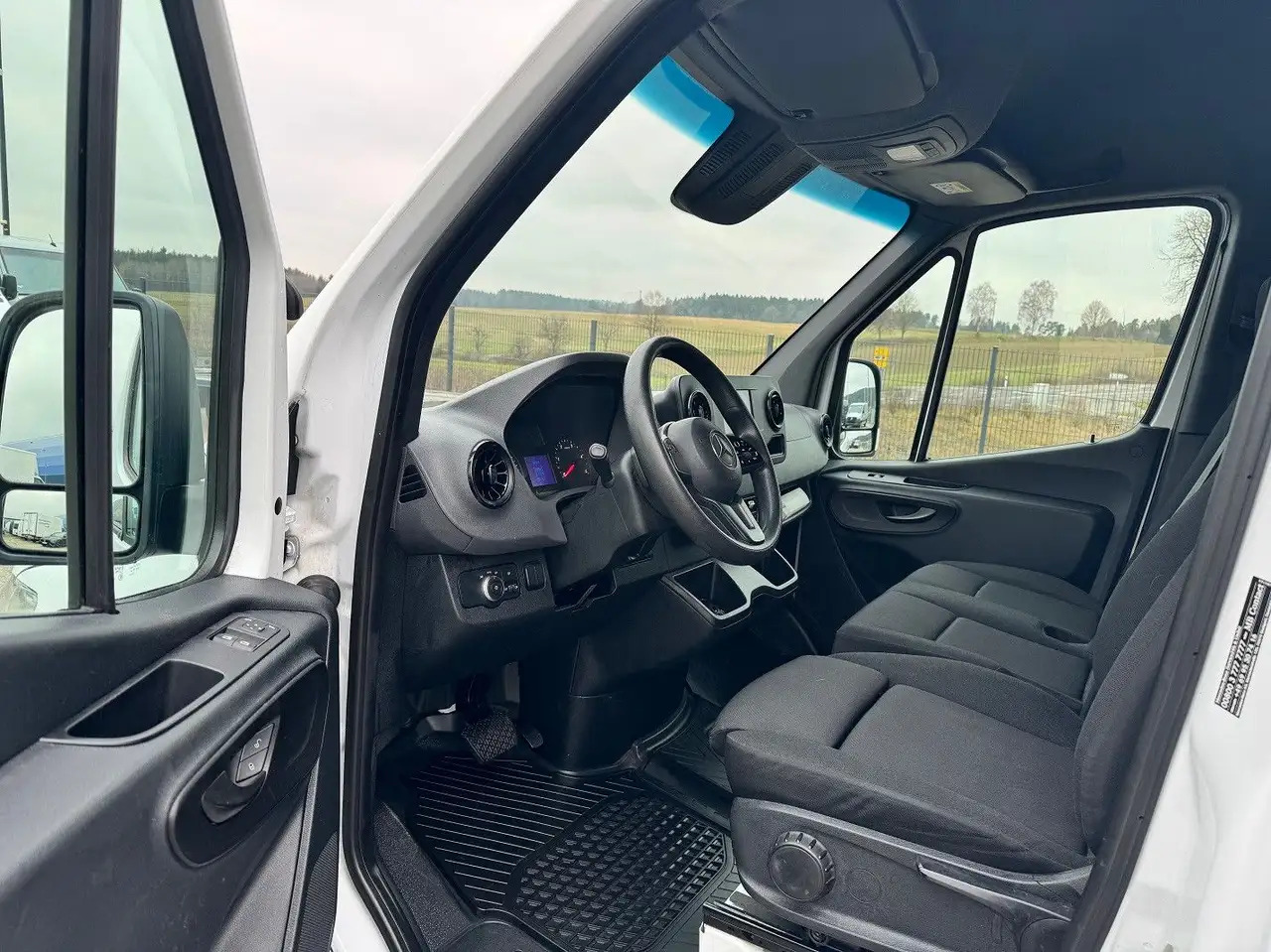 Furgón Mercedes-Benz Sprinter 316 CDI Maxi Lang Extrahoch XXL Klima M: foto 8 Furgón Mercedes-Benz Sprinter 316 CDI Maxi Lang Extrahoch XXL Klima M: foto 8