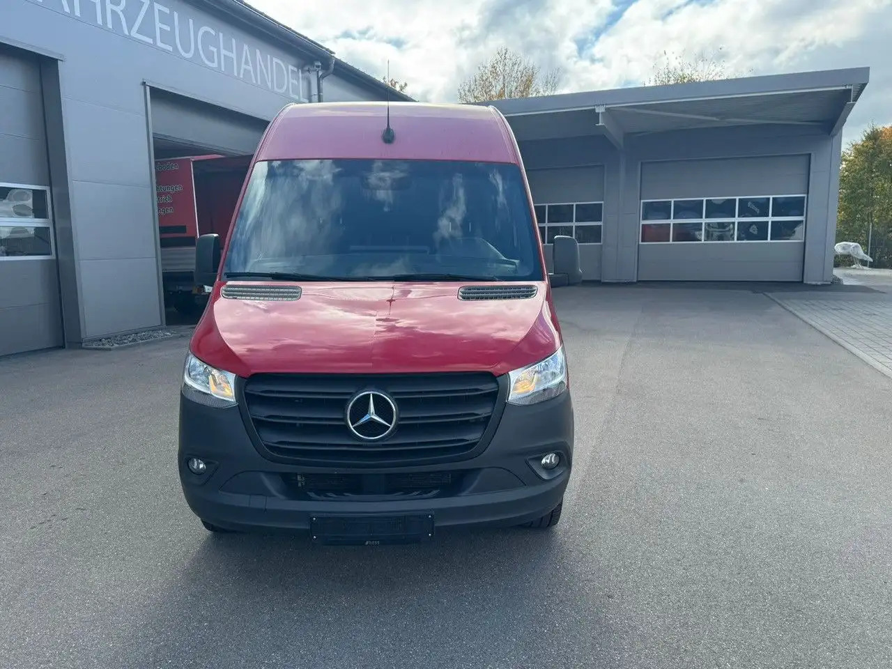 Mercedes-Benz Sprinter 317 CDI Maxi Lang Mixto AHK 3,5t MBUX - Furgoneta combi: foto 2 Mercedes-Benz Sprinter 317 CDI Maxi Lang Mixto AHK 3,5t MBUX - Furgoneta combi: foto 2
