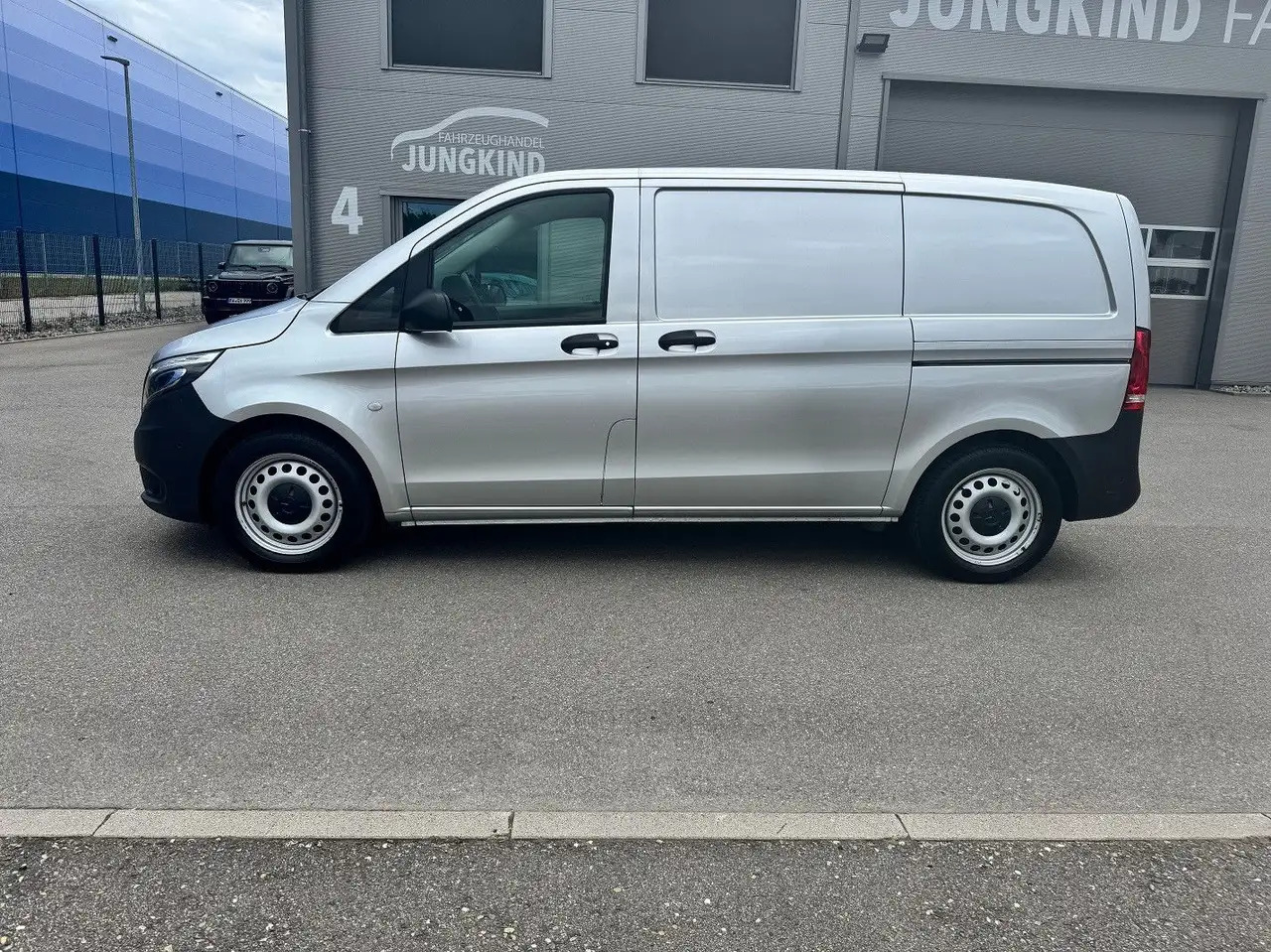 Mercedes-Benz Vito 114 CDI Kompakt Silber Klima Bott - Furgón: foto 3 Mercedes-Benz Vito 114 CDI Kompakt Silber Klima Bott - Furgón: foto 3