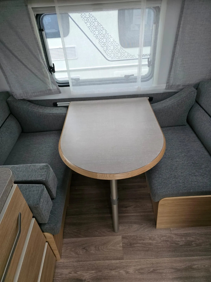 Fendt Bianco Activ 390 FHS Dusche, 1.700 KG-Fahrwerk - Caravana: foto 4 Fendt Bianco Activ 390 FHS Dusche, 1.700 KG-Fahrwerk - Caravana: foto 4