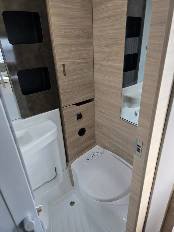 Autocaravana perfilada Knaus Van TI Plus 650 MEG Platinum Selection: foto 15