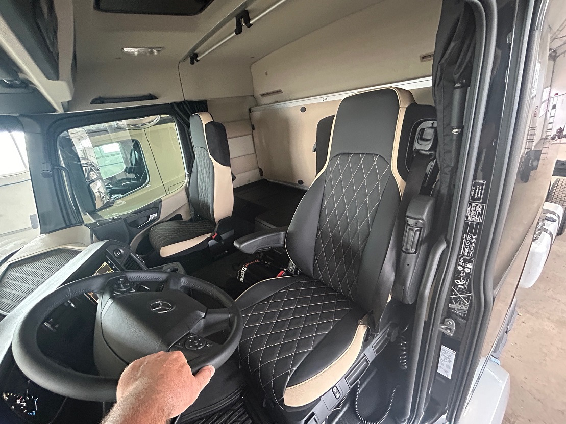Camión MERCEDES-BENZ Actros 2043: foto 15