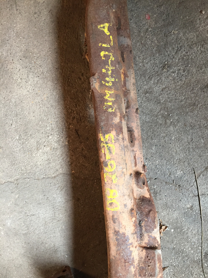 Gebrauchter MB 1735 Motortyp OM 442 LA Abgaskrümmer rechts, Artikel Nr. : A 999 999 99 99 - Colector de escape para Camión: foto 1 Gebrauchter MB 1735 Motortyp OM 442 LA Abgaskrümmer rechts, Artikel Nr. : A 999 999 99 99 - Colector de escape para Camión: foto 1