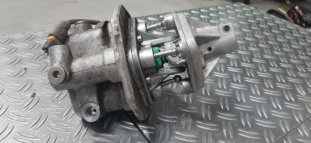 Gebrauchtes MAN Schaltgerät für Getriebe, Artikel - Nr. : 81.32605 - 6111 - Caja de cambios y piezas para Camión: foto 4 Gebrauchtes MAN Schaltgerät für Getriebe, Artikel - Nr. : 81.32605 - 6111 - Caja de cambios y piezas para Camión: foto 4