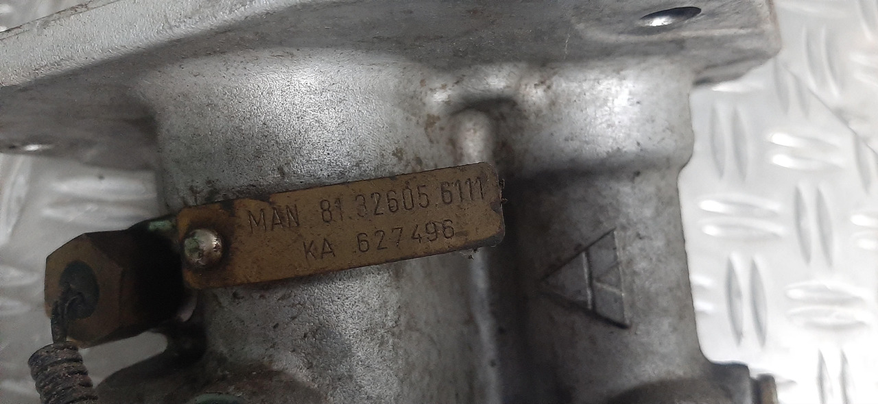 Gebrauchtes MAN Schaltgerät für Getriebe, Artikel - Nr. : 81.32605 - 6111 - Caja de cambios y piezas para Camión: foto 3 Gebrauchtes MAN Schaltgerät für Getriebe, Artikel - Nr. : 81.32605 - 6111 - Caja de cambios y piezas para Camión: foto 3