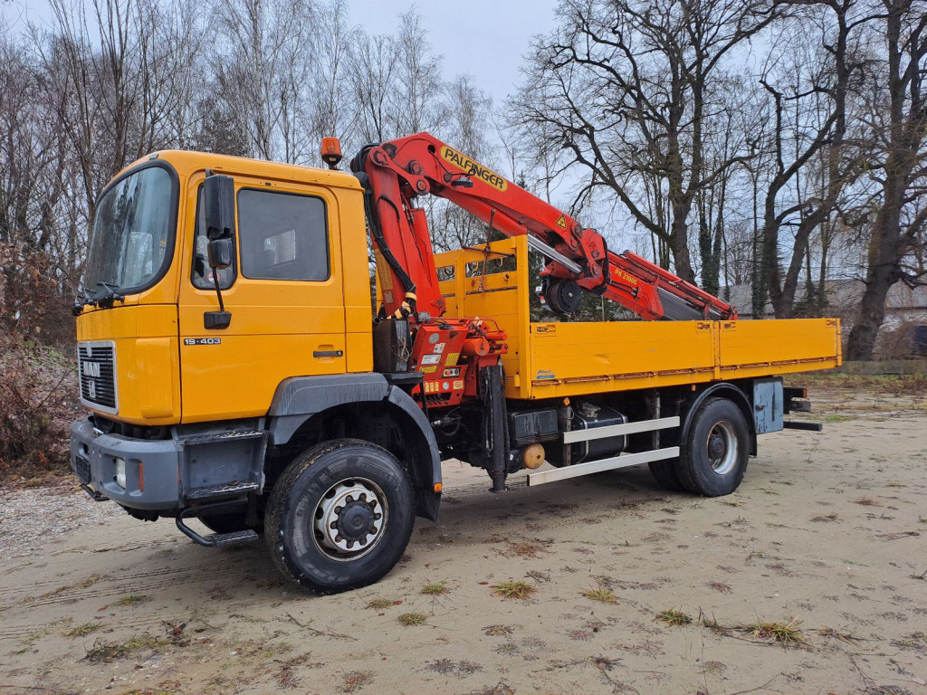 MAN 19.403 Pritsche 4x4 mit Palfingerkran PK 21000 mit Funk - Fernbedienung - Camión grúa: foto 1 MAN 19.403 Pritsche 4x4 mit Palfingerkran PK 21000 mit Funk - Fernbedienung - Camión grúa: foto 1