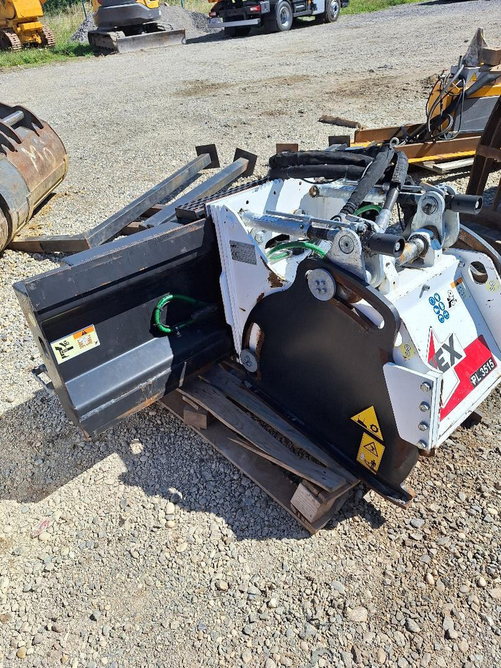 FREZA SIMEX 3517 - Implemento para Maquinaria de construcción: foto 1 FREZA SIMEX 3517 - Implemento para Maquinaria de construcción: foto 1