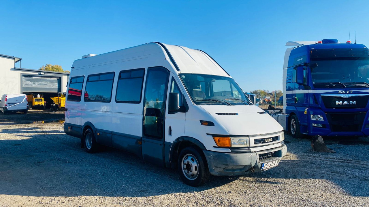 Iveco, 2004 god. - Minibús, Furgoneta de pasajeros: foto 1 Iveco, 2004 god. - Minibús, Furgoneta de pasajeros: foto 1