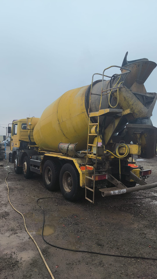 MAN 32364, 1999 god. - Camión hormigonera: foto 3 MAN 32364, 1999 god. - Camión hormigonera: foto 3