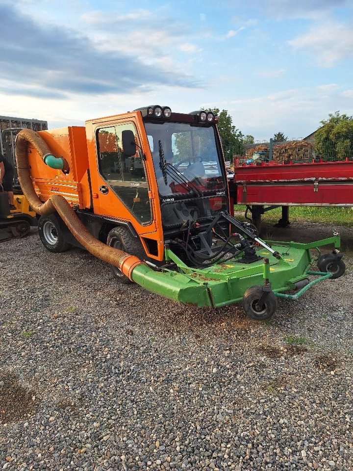 LADOG, usisavač, kiper, kosa,.. - Vehículo municipal: foto 2 LADOG, usisavač, kiper, kosa,.. - Vehículo municipal: foto 2