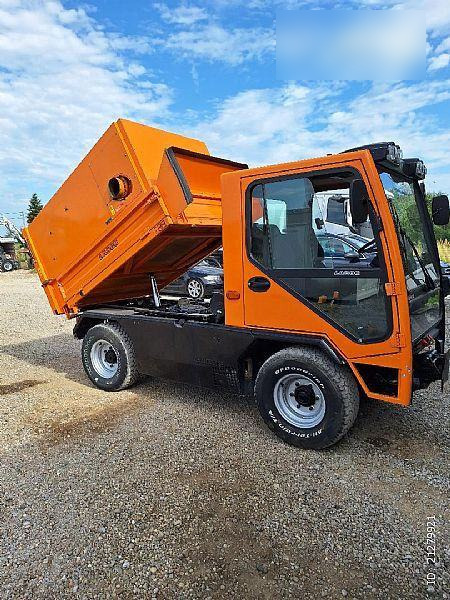 LADOG, usisavač, kiper, kosa,.. - Vehículo municipal: foto 1 LADOG, usisavač, kiper, kosa,.. - Vehículo municipal: foto 1