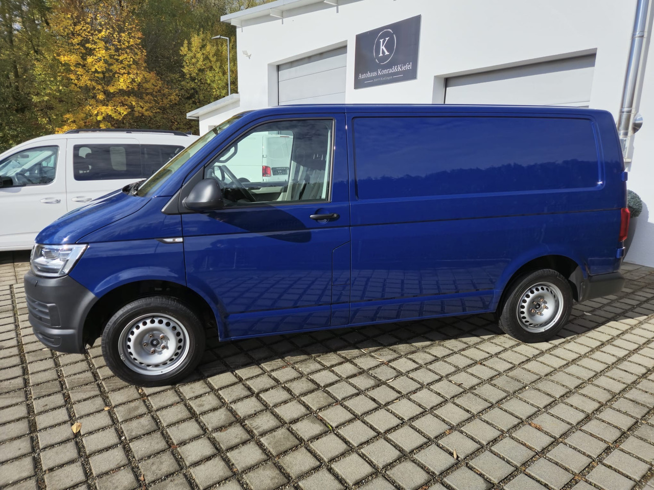 VOLKSWAGEN T6 Transporter Kasten-Kombi 4Motion/Navi/LED - Furgón: foto 3 VOLKSWAGEN T6 Transporter Kasten-Kombi 4Motion/Navi/LED - Furgón: foto 3