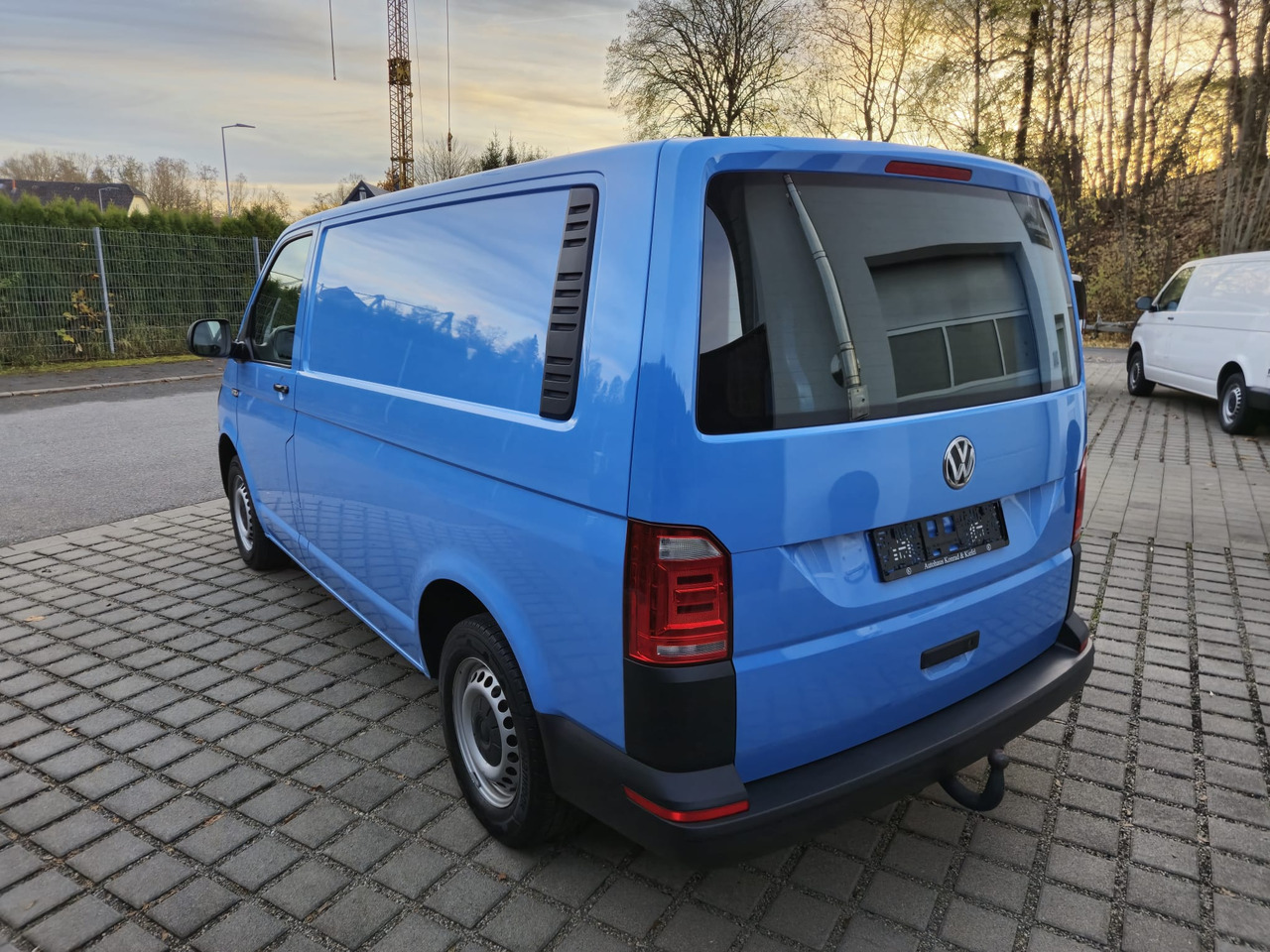 VOLKSWAGEN T6 Transporter Kasten-Kombi LED/AHK/Bluetooth - Furgón: foto 5 VOLKSWAGEN T6 Transporter Kasten-Kombi LED/AHK/Bluetooth - Furgón: foto 5