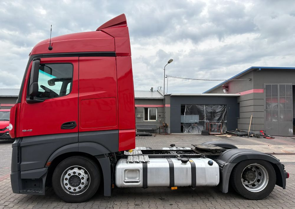 Mercedes-Benz ACTROS 1845 - Cabeza tractora: foto 3 Mercedes-Benz ACTROS 1845 - Cabeza tractora: foto 3