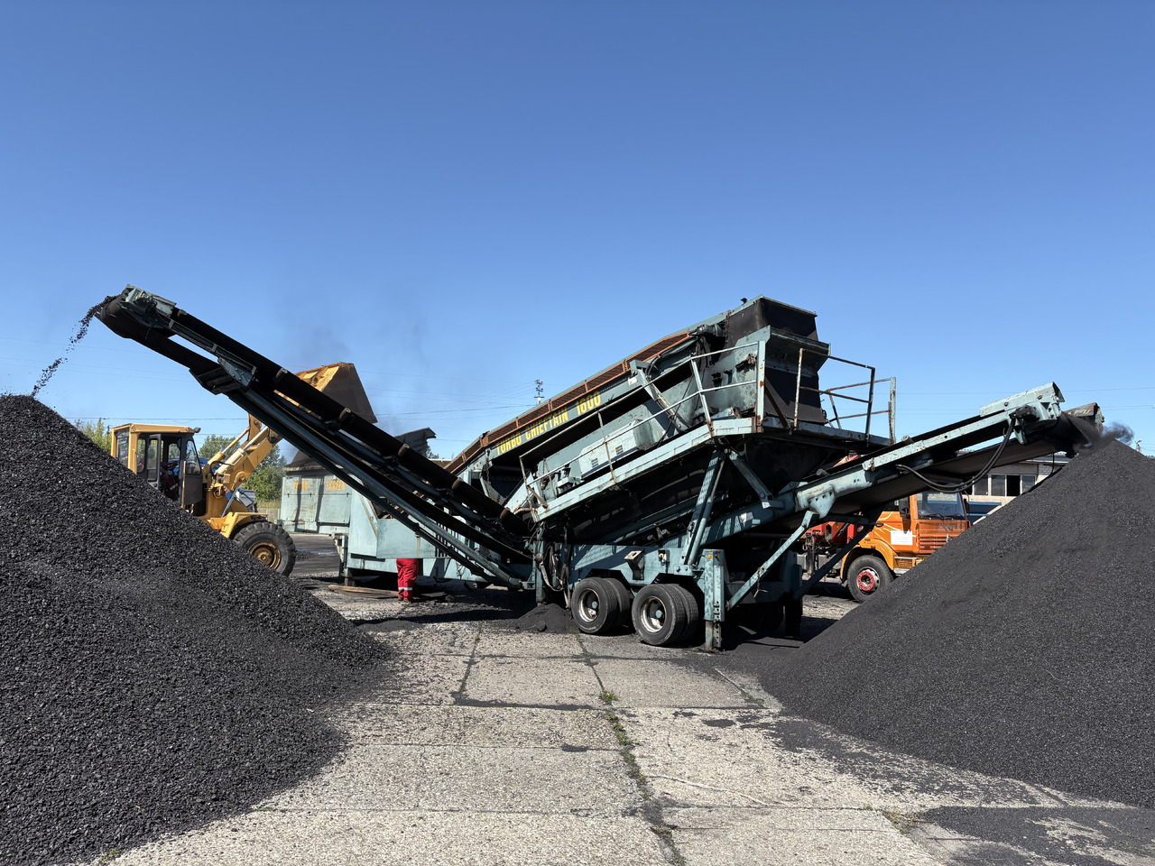 POWERSCREEN Turbo Chieftain 1600 - Cribadora: foto 3 POWERSCREEN Turbo Chieftain 1600 - Cribadora: foto 3