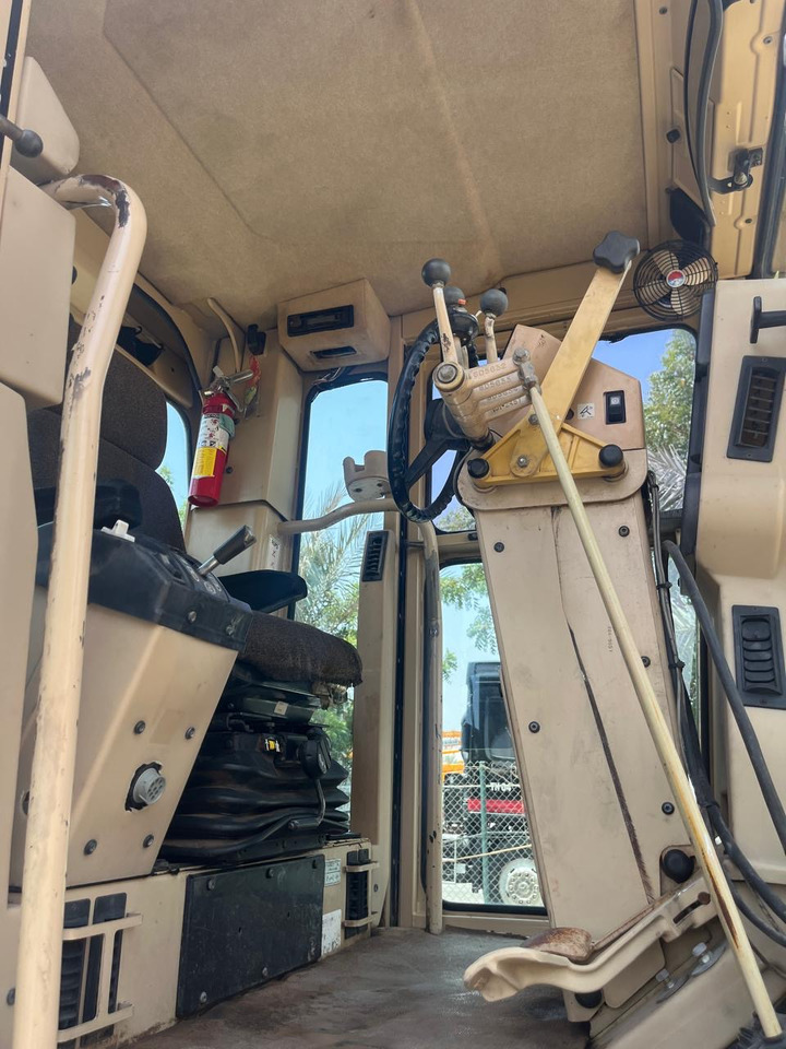 Grader CATERPILLAR 140H: foto 26 Grader CATERPILLAR 140H: foto 26