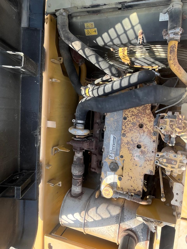 CATERPILLAR 323DL - Excavadora de cadenas: foto 4 CATERPILLAR 323DL - Excavadora de cadenas: foto 4