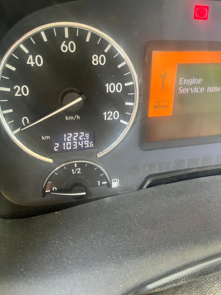 MERCEDES-BENZ Actros 3340 - Camión chasis: foto 2 MERCEDES-BENZ Actros 3340 - Camión chasis: foto 2