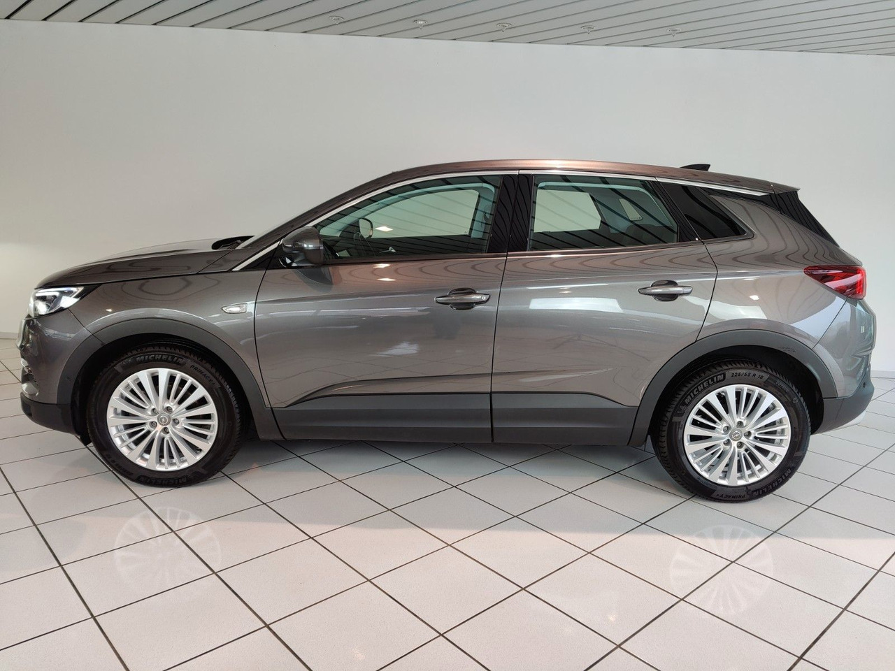 Opel Grandland X 1,2 Business Inno. Navi Leder PDC DAB LED - SUV/ Todoterreno: foto 5 Opel Grandland X 1,2 Business Inno. Navi Leder PDC DAB LED - SUV/ Todoterreno: foto 5