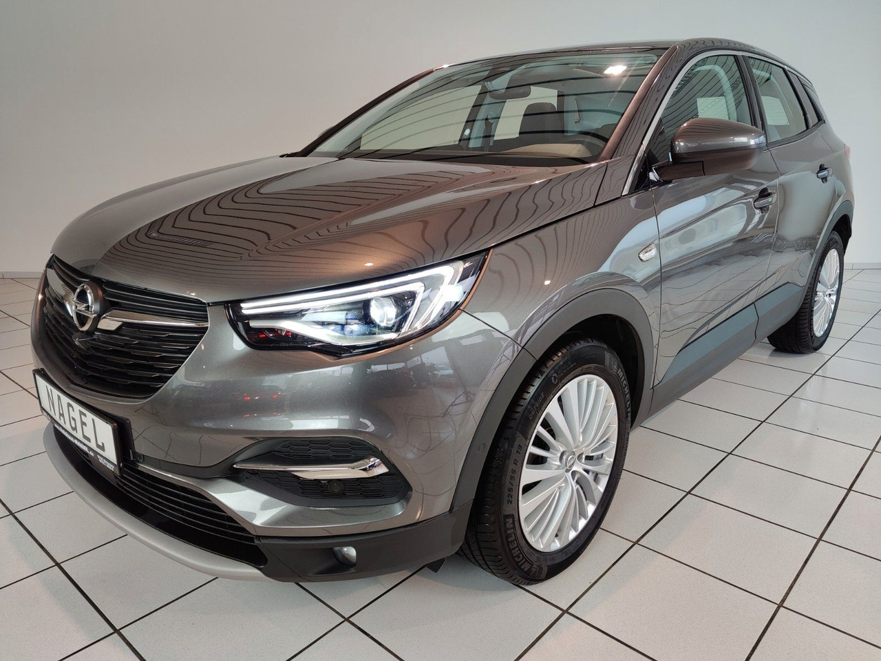 Opel Grandland X 1,2 Business Inno. Navi Leder PDC DAB LED - SUV/ Todoterreno: foto 1 Opel Grandland X 1,2 Business Inno. Navi Leder PDC DAB LED - SUV/ Todoterreno: foto 1