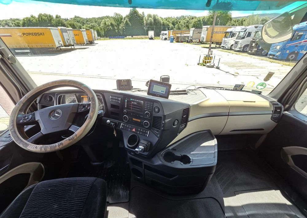 Cabeza tractora Mercedes-Benz ACTROS 1845: foto 6