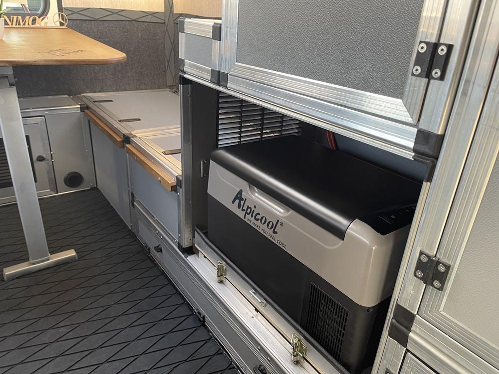 Autocaravana Unimog Unimog U300 Camper, Wohnmobil, Aufbau ist Wechselbar: foto 27 Autocaravana Unimog Unimog U300 Camper, Wohnmobil, Aufbau ist Wechselbar: foto 27