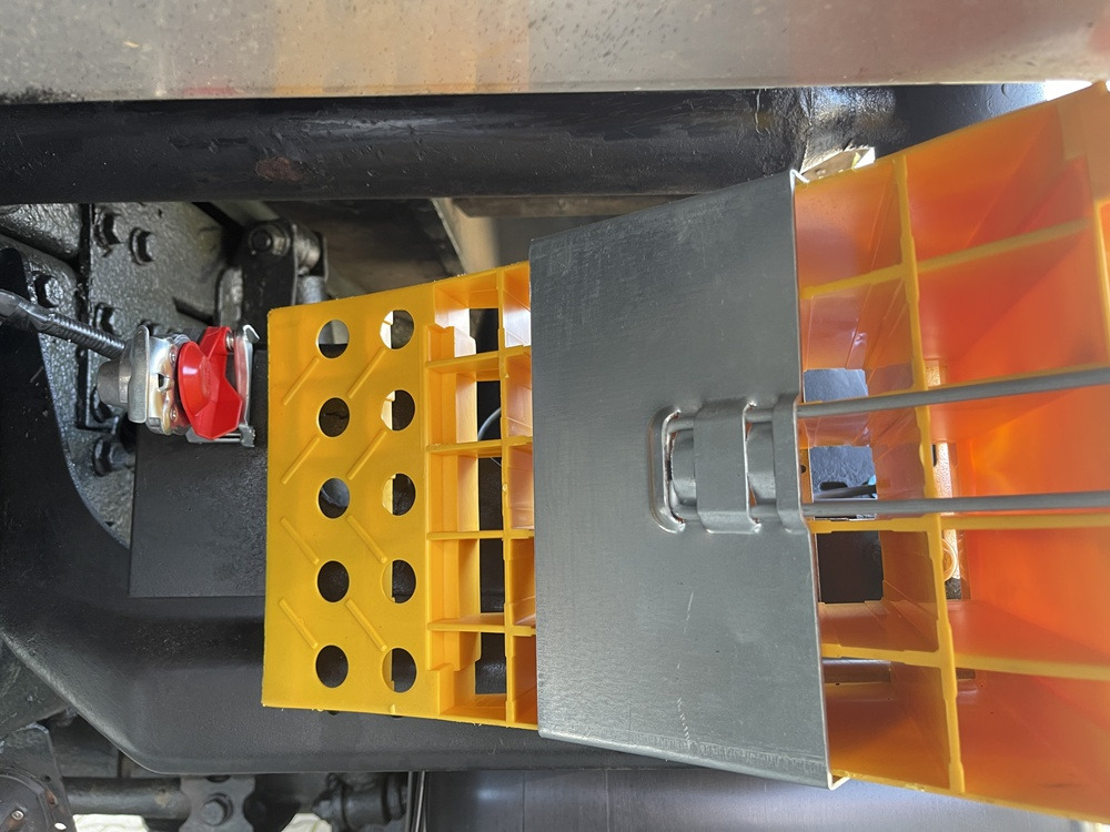 Autocaravana Unimog Unimog U300 Camper, Wohnmobil, Aufbau ist Wechselbar: foto 43 Autocaravana Unimog Unimog U300 Camper, Wohnmobil, Aufbau ist Wechselbar: foto 43