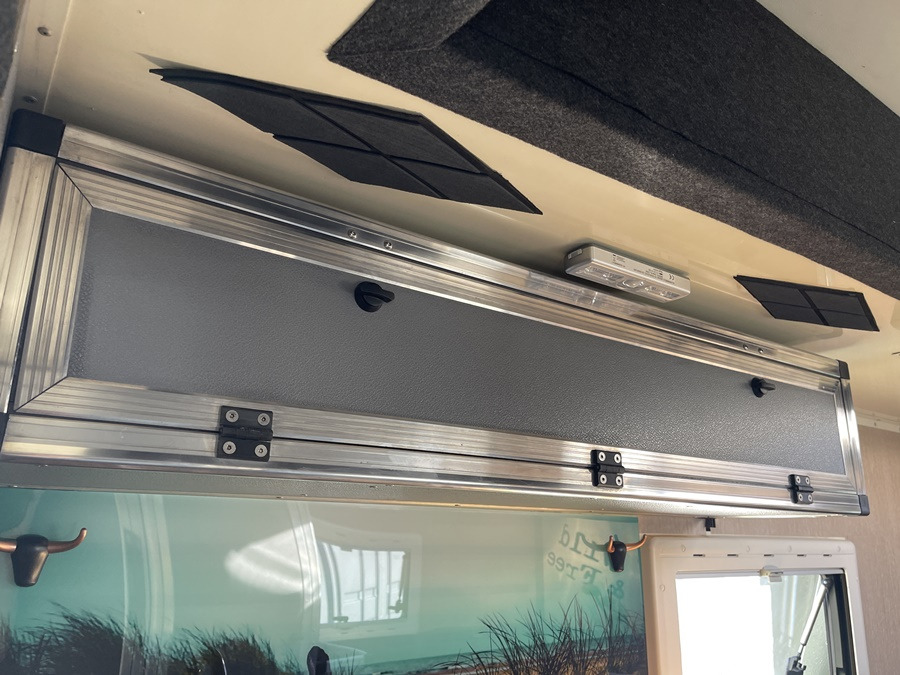 Autocaravana Unimog Unimog U300 Camper, Wohnmobil, Aufbau ist Wechselbar: foto 24 Autocaravana Unimog Unimog U300 Camper, Wohnmobil, Aufbau ist Wechselbar: foto 24