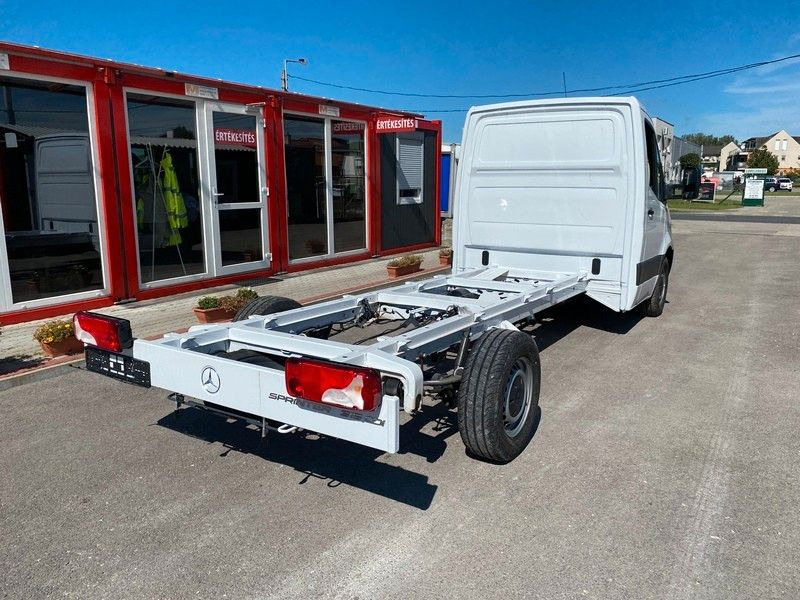 Mercedes-Benz Sprinter 319 Pritsche+Plane 3,5T Anhängelast - Furgoneta con lona: foto 4 Mercedes-Benz Sprinter 319 Pritsche+Plane 3,5T Anhängelast - Furgoneta con lona: foto 4