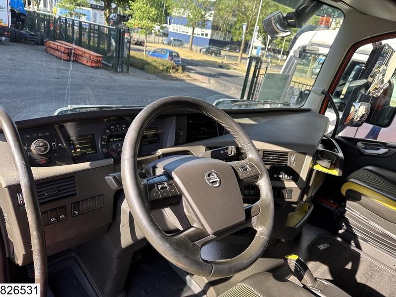 Volvo FH16 650 6X4, EURO 6, Retarder, 60.000 KG - Cabeza tractora: foto 5 Volvo FH16 650 6X4, EURO 6, Retarder, 60.000 KG - Cabeza tractora: foto 5