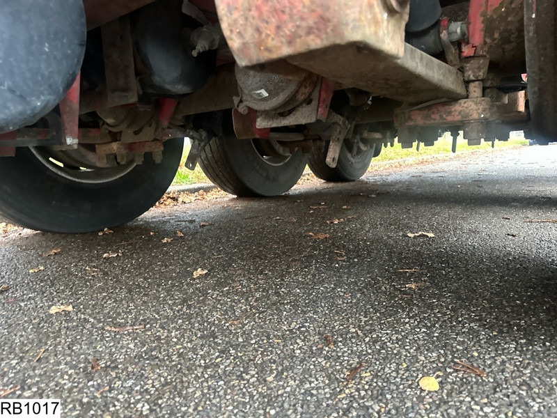 Semirremolque cisterna Fruehauf Fuel 39886 Liter, 7 Compartments: foto 13 Semirremolque cisterna Fruehauf Fuel 39886 Liter, 7 Compartments: foto 13