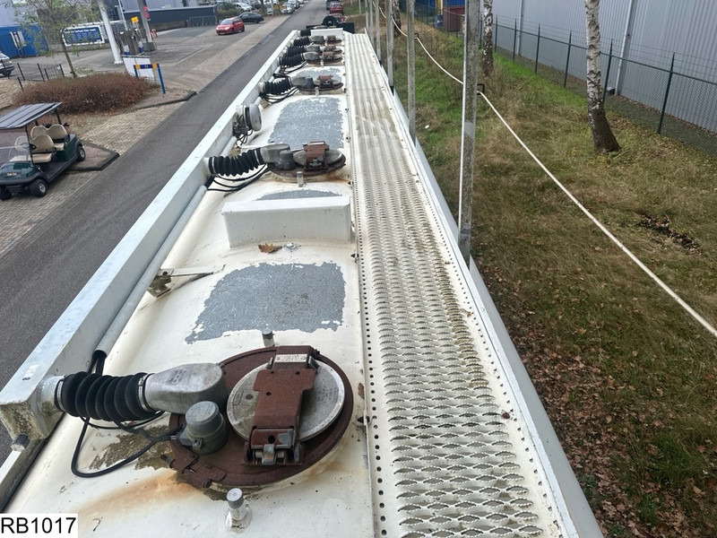 Semirremolque cisterna Fruehauf Fuel 39886 Liter, 7 Compartments: foto 11 Semirremolque cisterna Fruehauf Fuel 39886 Liter, 7 Compartments: foto 11