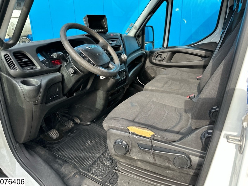 Iveco Daily 70C14 CNG EURO 6, Dhollandia, CNG - Camión caja cerrada: foto 5 Iveco Daily 70C14 CNG EURO 6, Dhollandia, CNG - Camión caja cerrada: foto 5