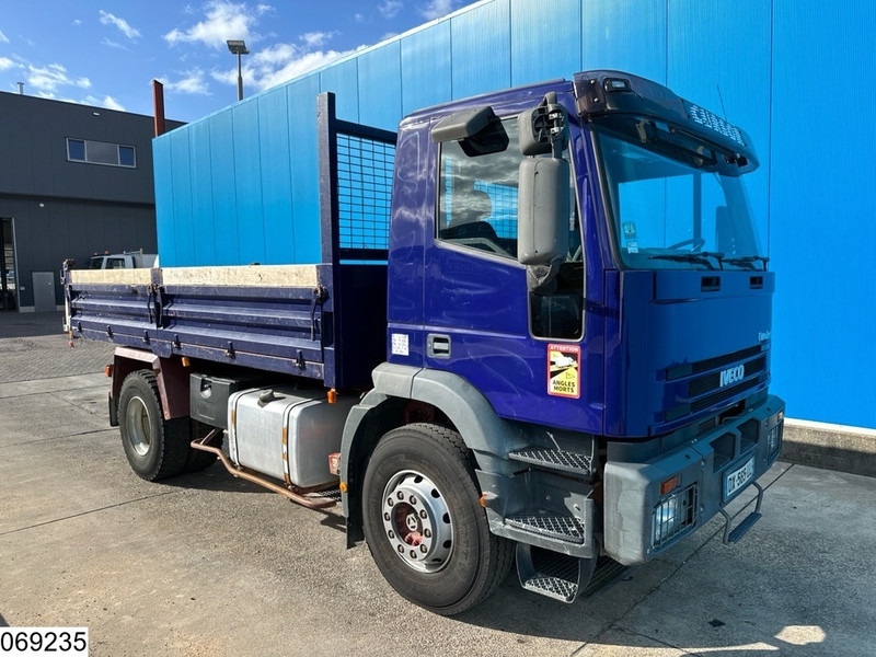 Iveco EuroTech Cursor 240 Manual, Steel suspension, PTO - Camión volquete: foto 4 Iveco EuroTech Cursor 240 Manual, Steel suspension, PTO - Camión volquete: foto 4