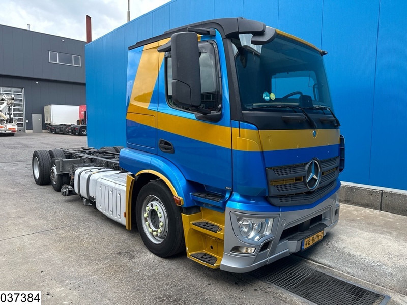 Mercedes-Benz Actros 2443 EURO 6, Hydraulic - Camión chasis: foto 3 Mercedes-Benz Actros 2443 EURO 6, Hydraulic - Camión chasis: foto 3