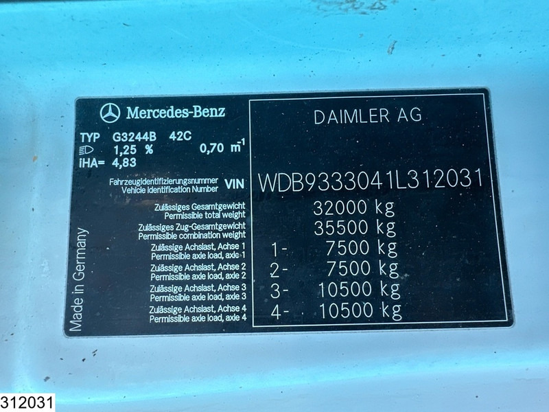 Mercedes-Benz Actros 3244 8x4, PUMI, Putzmeister, 24 MTR, Telligent 16 - Camión bomba de hormigón: foto 5 Mercedes-Benz Actros 3244 8x4, PUMI, Putzmeister, 24 MTR, Telligent 16 - Camión bomba de hormigón: foto 5