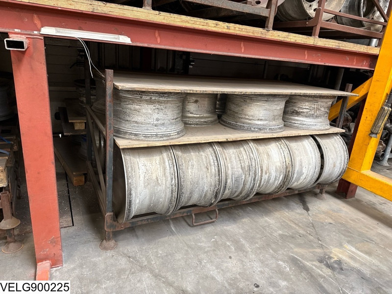 Onbekend 9.00 x 22.5 - Neumático: foto 4 Onbekend 9.00 x 22.5 - Neumático: foto 4