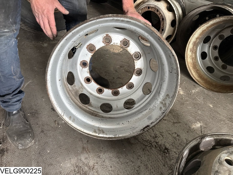 Onbekend 9.00 x 22.5 - Neumático: foto 3 Onbekend 9.00 x 22.5 - Neumático: foto 3