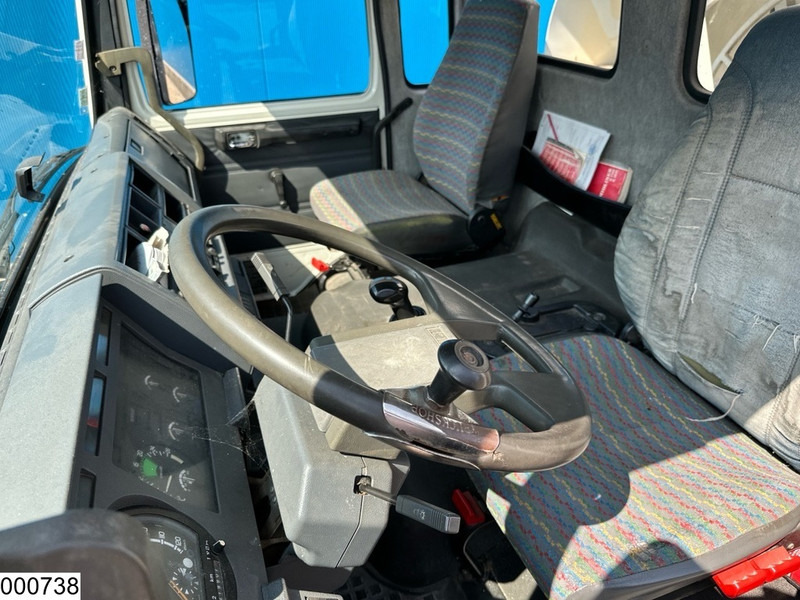 Renault S 150 Manual, Steel suspension, PTO, 4645 liter - Camión cisterna: foto 5 Renault S 150 Manual, Steel suspension, PTO, 4645 liter - Camión cisterna: foto 5