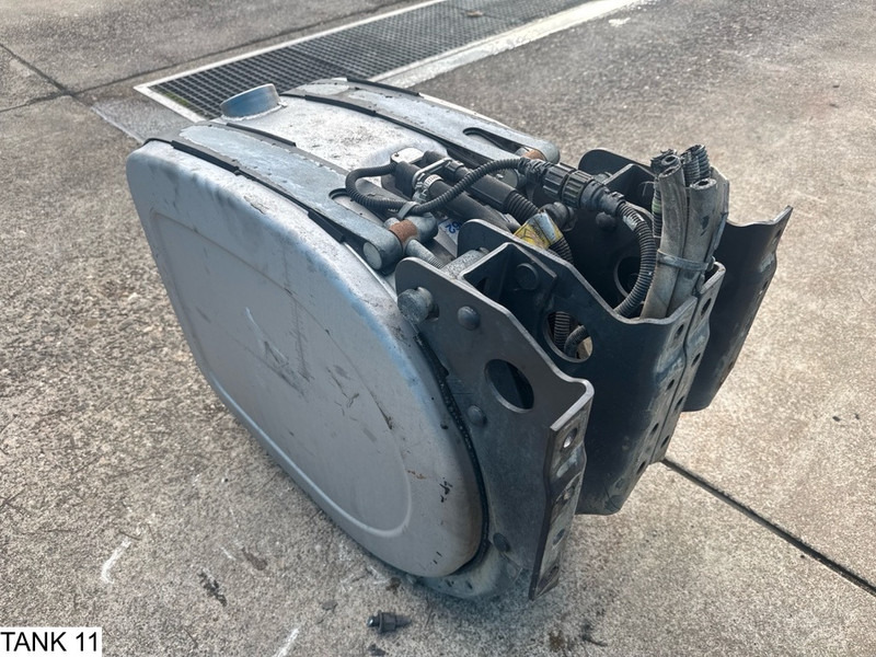 Universeel AdBlue Tank - Depósito de combustible: foto 4 Universeel AdBlue Tank - Depósito de combustible: foto 4