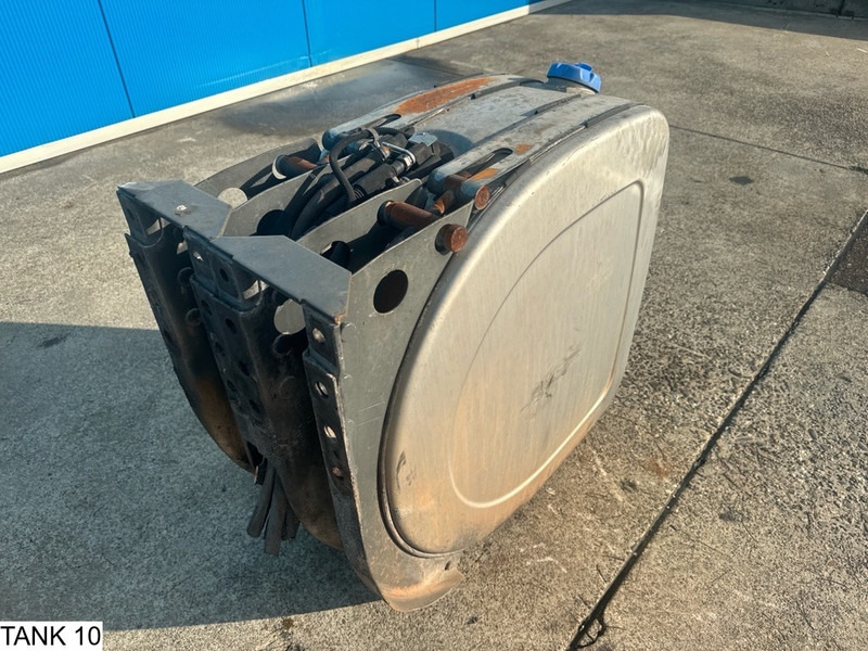 Universeel AdBlue Tank - Depósito de combustible: foto 2 Universeel AdBlue Tank - Depósito de combustible: foto 2