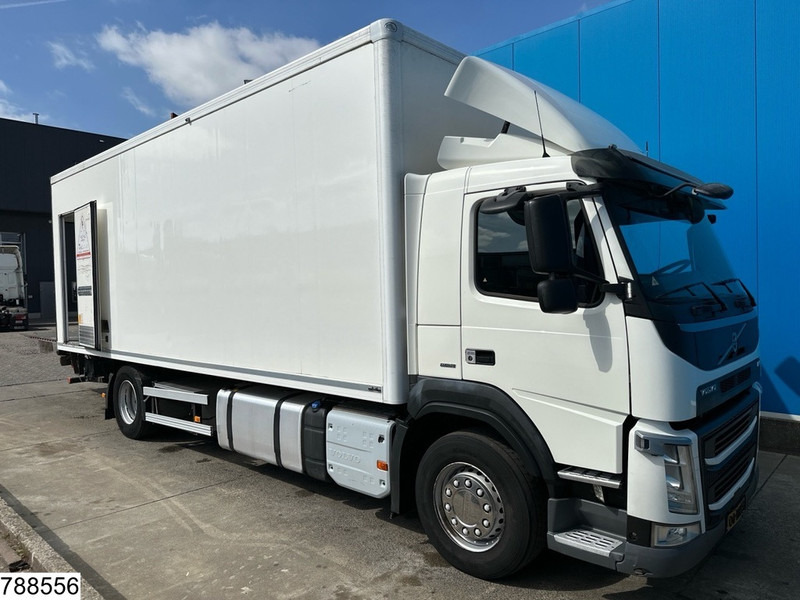 Volvo FM 330 EURO 6, Dhollandia - Camión caja cerrada: foto 3 Volvo FM 330 EURO 6, Dhollandia - Camión caja cerrada: foto 3
