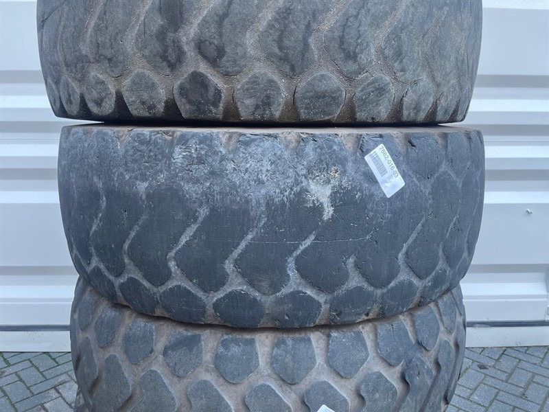 Ahlmann -Michelin 17.5R25-Tire/Reifen/Band - Neumáticos y llantas para Maquinaria de construcción: foto 4 Ahlmann -Michelin 17.5R25-Tire/Reifen/Band - Neumáticos y llantas para Maquinaria de construcción: foto 4