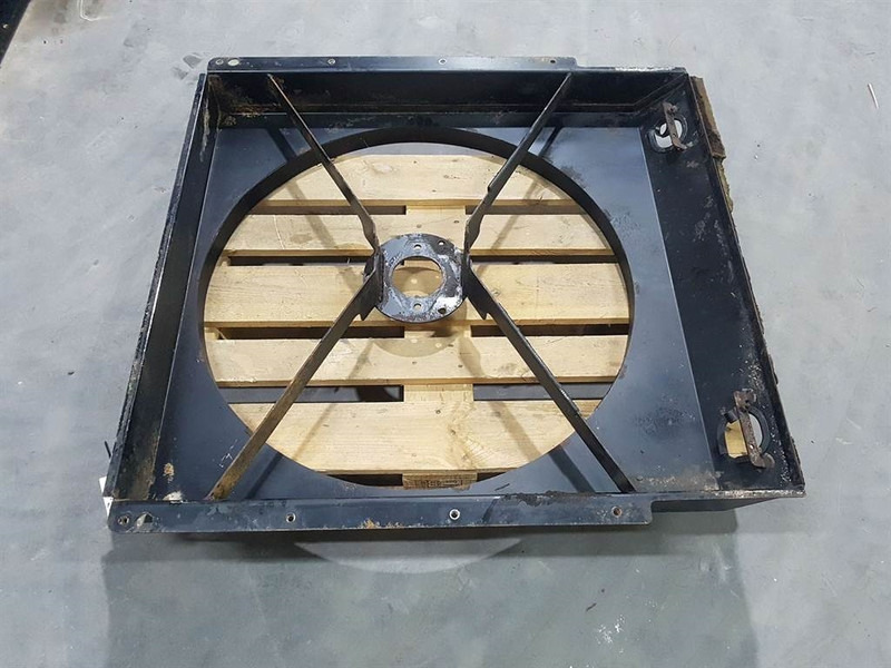 Case 921C -Fan/Lüfterrad/Koelvin - Motor para Maquinaria de construcción: foto 1 Case 921C -Fan/Lüfterrad/Koelvin - Motor para Maquinaria de construcción: foto 1