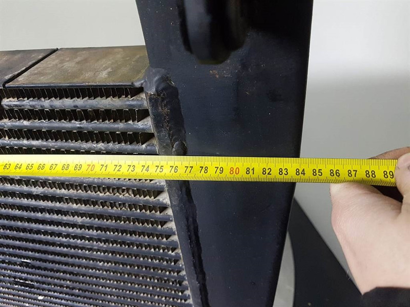 Case 921C-Modine 259332A4-Cooler/Kühler/Koeler - Motor para Maquinaria de construcción: foto 4 Case 921C-Modine 259332A4-Cooler/Kühler/Koeler - Motor para Maquinaria de construcción: foto 4