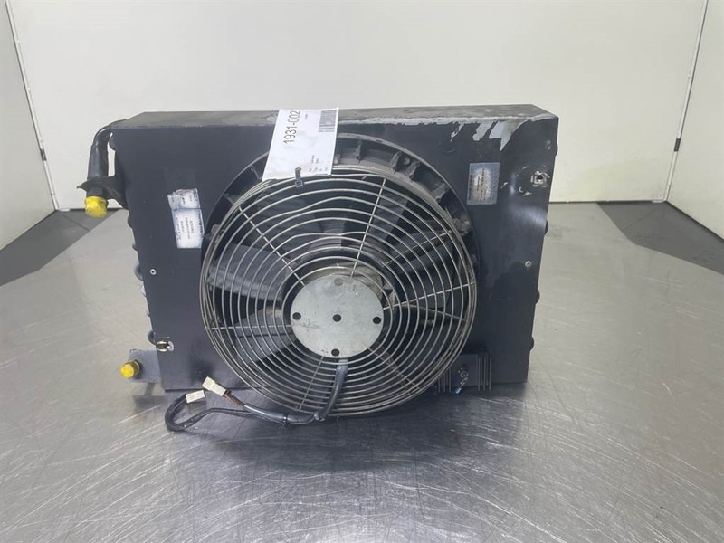 Cat 928G-Avrora - 175-ED2-0001a - Airco condenser - Bastidor/ Chasis para Maquinaria de construcción: foto 1 Cat 928G-Avrora - 175-ED2-0001a - Airco condenser - Bastidor/ Chasis para Maquinaria de construcción: foto 1