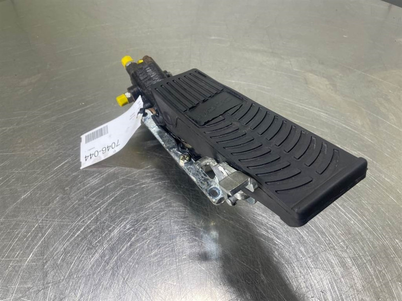 Mecalac 12MTX-5360657-Brake valve/Bremsventile/Remventiel - Hidráulica para Maquinaria de construcción: foto 5 Mecalac 12MTX-5360657-Brake valve/Bremsventile/Remventiel - Hidráulica para Maquinaria de construcción: foto 5